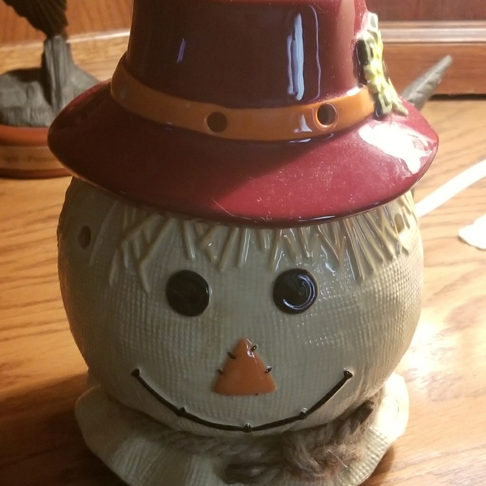 Scentsy Scarecrow Warmer